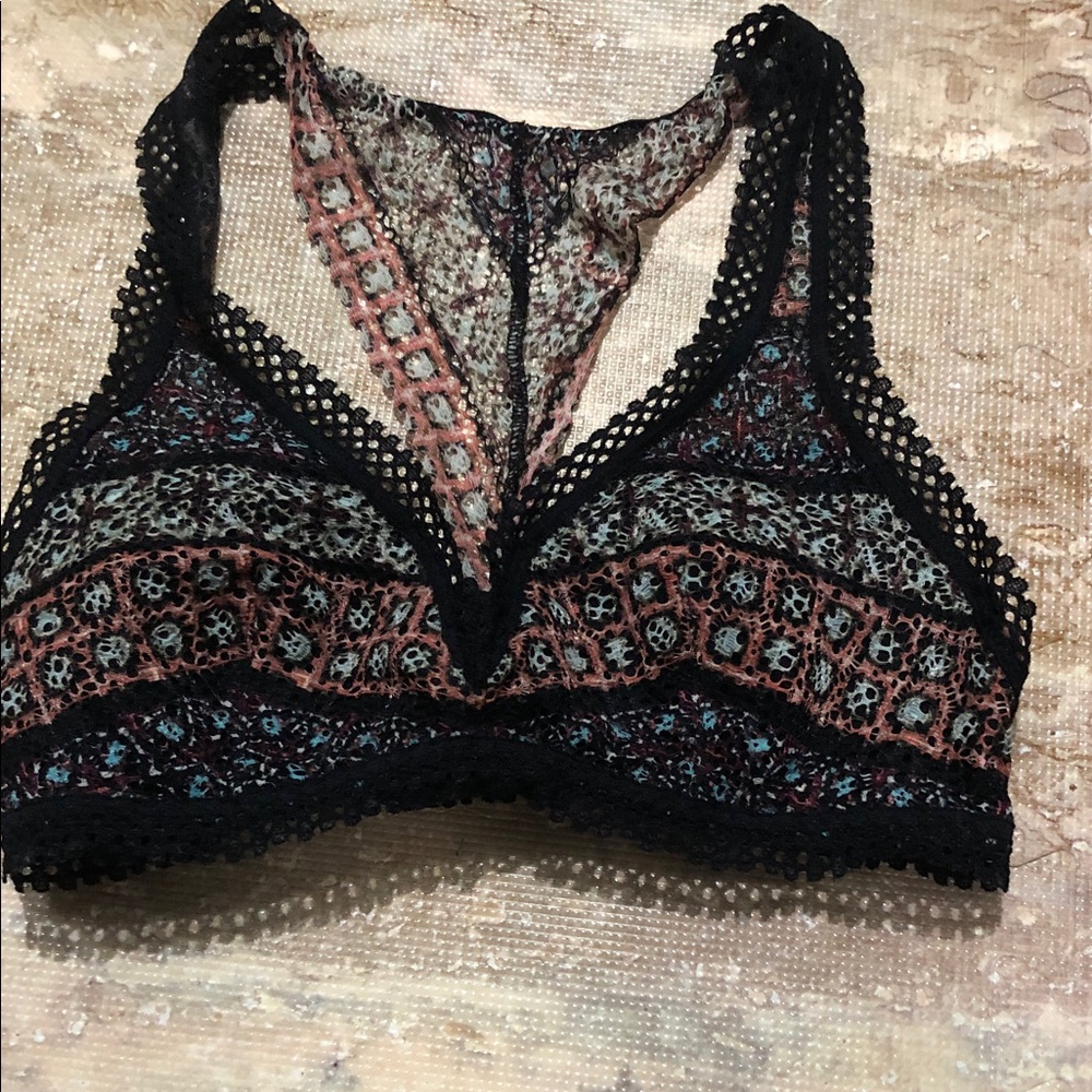 Victoria Secret Lace Trim Crochet Bralette in Black with  Pattern size XS